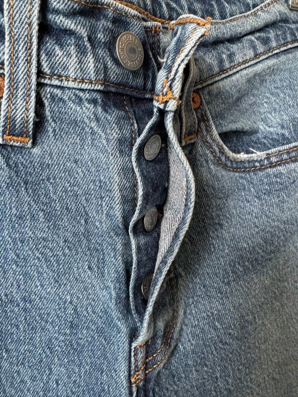 Levi's High Rise Button Fly Straight Leg Jeans Medium Wash Size 27 - Picture 5 of 8